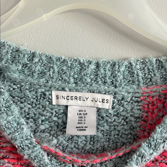 Colorful Sweater! - Picture 2 of 3